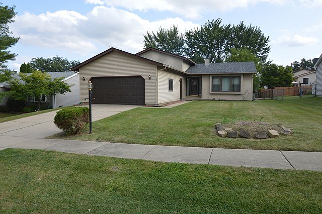 1st image of 311 Exmoor Dr
