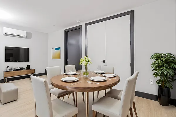 Rented by Reavis | media 15