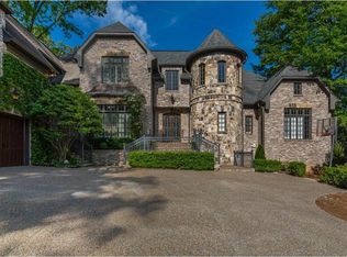 3850 Club Dr NE, Atlanta, GA 30319
