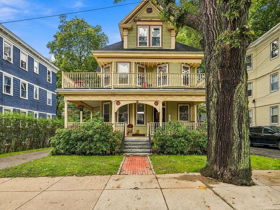 1st image of 22 Hewlett St #1