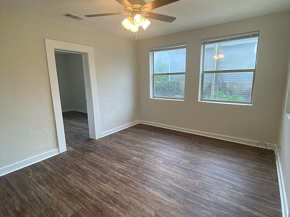4th image of 1221 N Duval St