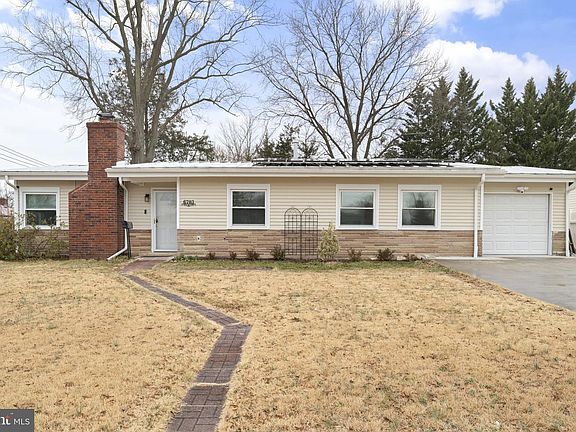 2nd image of 6703 Cimarron St