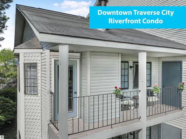 525 Riverine Dr #206, Traverse City, MI 49684
