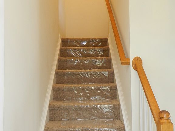 Staircase with new carpet