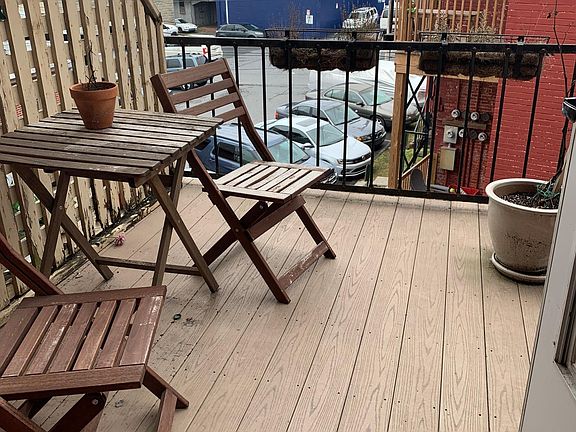 1st fl balcony