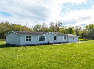 21685 Washer Rd, Mount Olive, IL 62069
