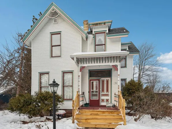 733 5th Street, Baraboo, WI 53913