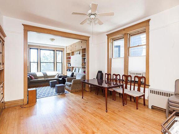 5th image of 3616 W Wrightwood Ave