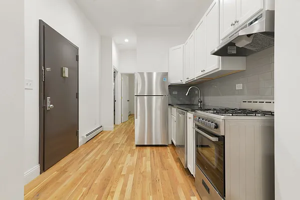 Rented by Compass | media 13