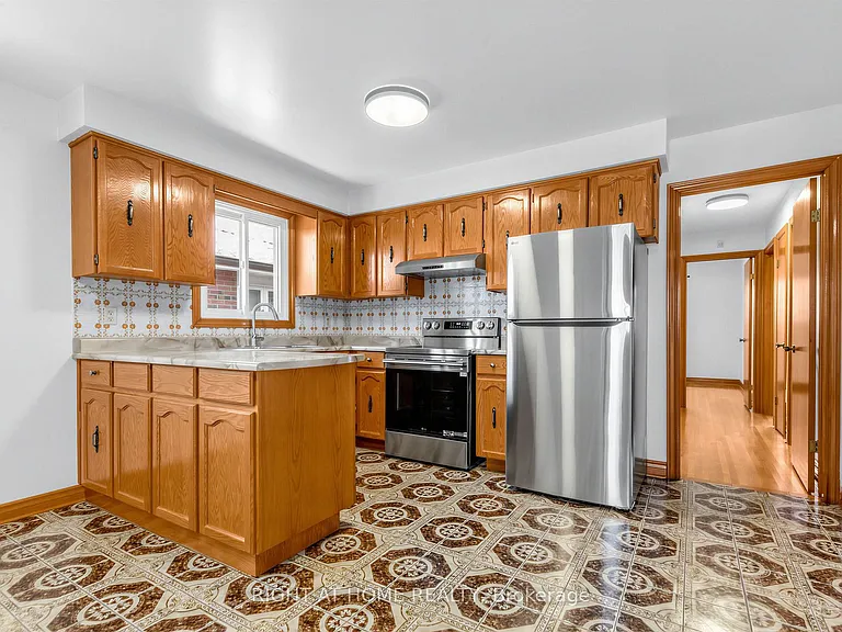 33 Arthur Griffith Dr #A — Photo 13