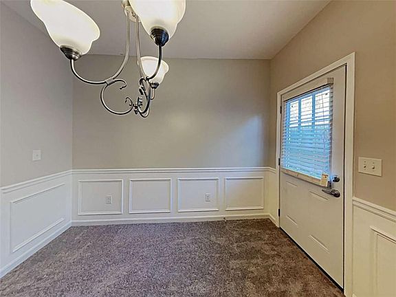 5th image of 3144 Broadleaf Trl