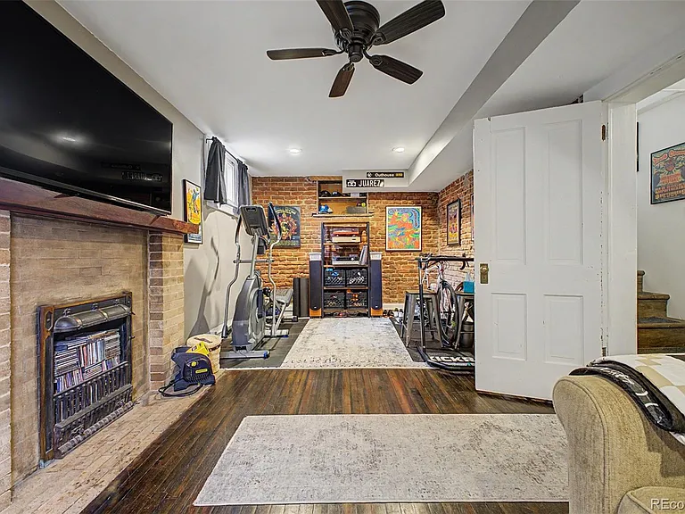 615 N Emerson St — Photo 38