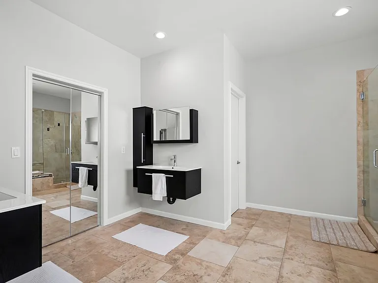 9842 Portola Dr — Photo 28