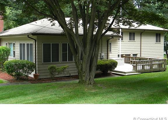 3rd image of 147 Kohary Dr