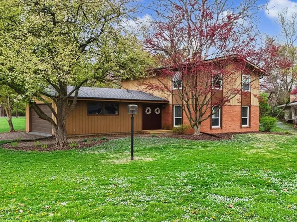 (undisclosed Address), Champaign, IL 61822