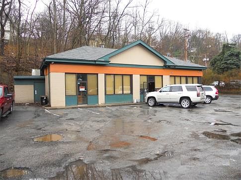 2957 Banksville Road Front