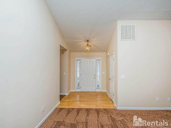 2nd image of 1461 Buckingham Pl