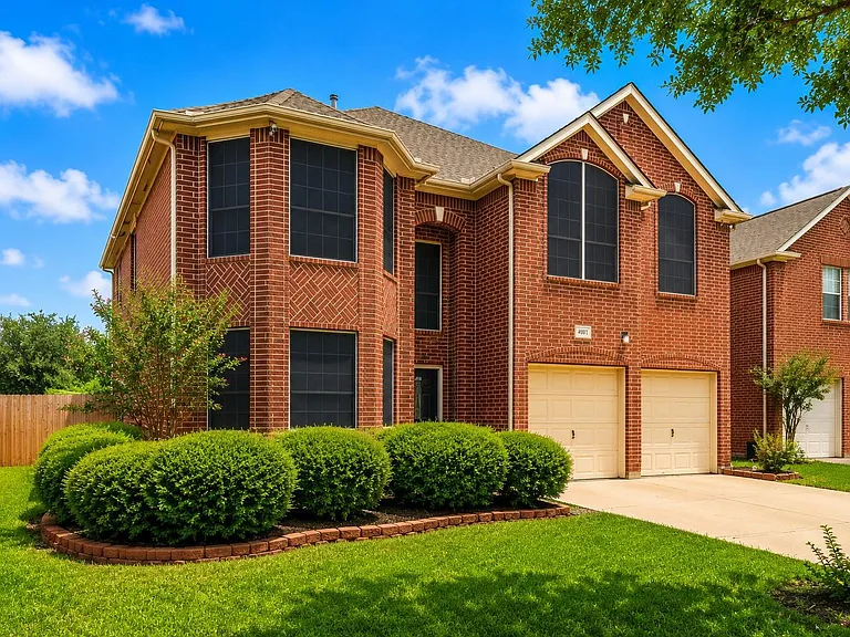 4803 Windcross Ct — Photo 2