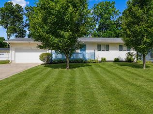 1193 Crestwood Dr, Mansfield, OH 44905