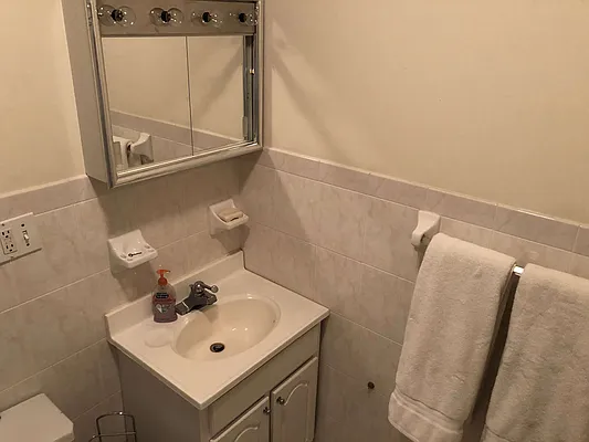 Rented by Calabrese Real Estate | media 13