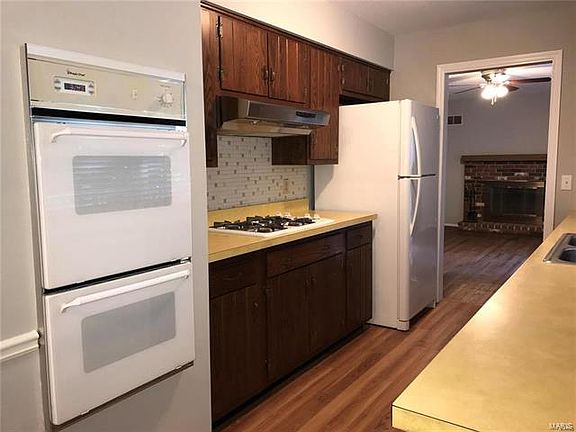4th image of 5121 Flametree Ct