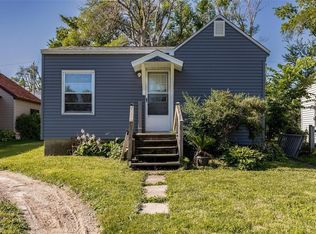 941 21st Ave SW, Cedar Rapids, IA 52404