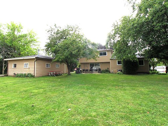 5th image of 36763 N Belle Plaine Ave