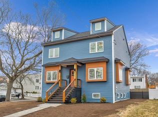 27 Wellesley Rd, Arlington, MA 02474