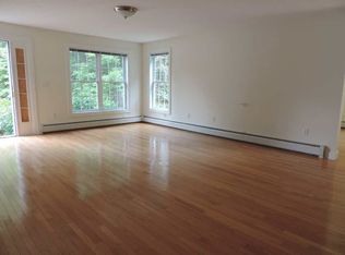 152B Winnicutt Rd, Stratham, NH 03885