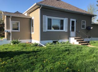 600 Clinton Ave, Marengo, IA