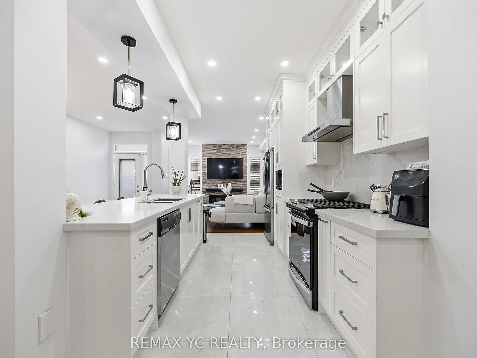 1 bed, $1,000 — Photo 4