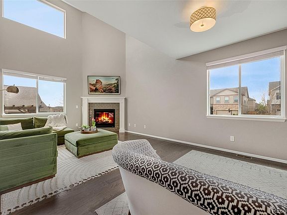 5th image of 17124 Mariposa Street