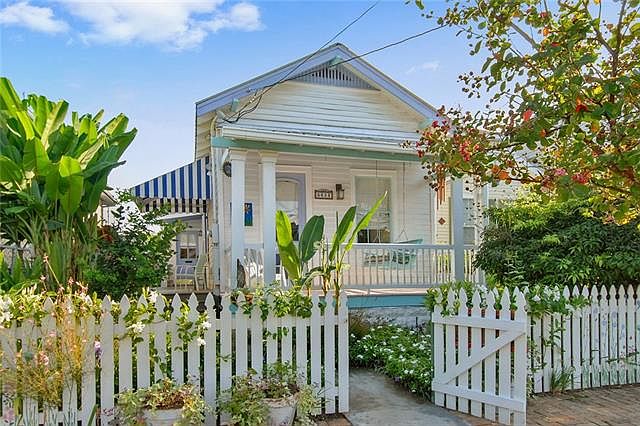 1st image of 5623 Annunciation St