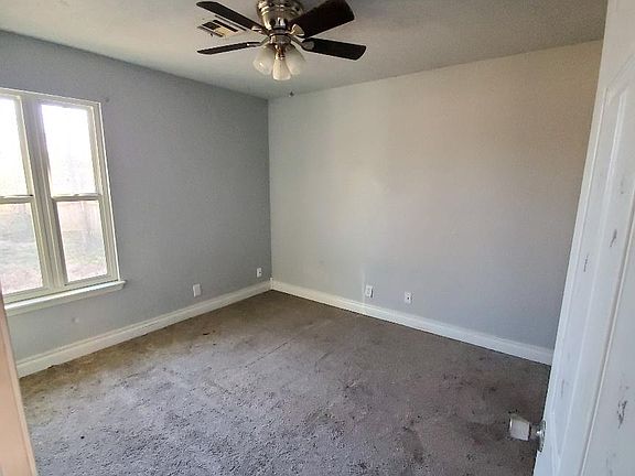 2nd bedroom connects to 1/2 bath