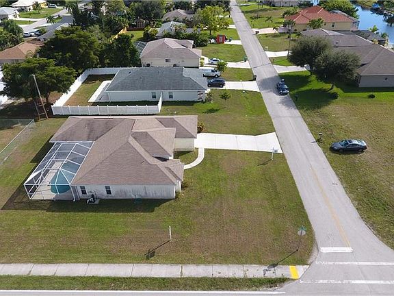 2nd image of 3203 SW 1st Pl