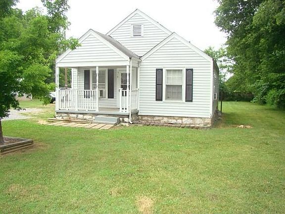 2nd image of 319 Maplewood Dr