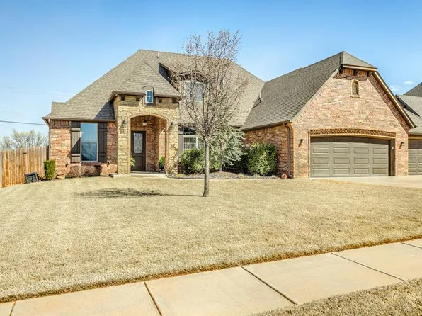 2241 W Mickey Dr, Mustang, OK 73064