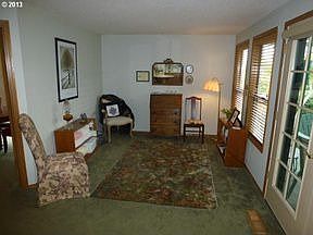 5th image of 3010 SE 157th Ave
