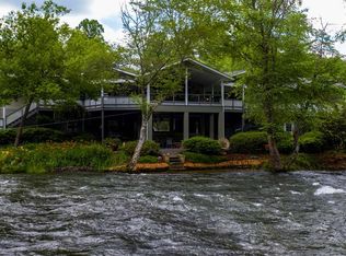 2520 Sweetwater Bend Rd, Hayesville, NC 28904