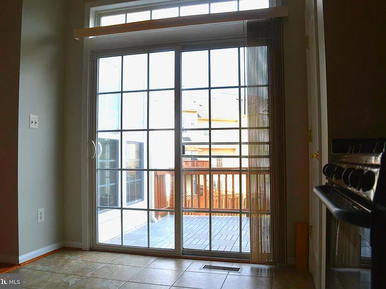 21958 Windy Oaks Sq — Photo 5