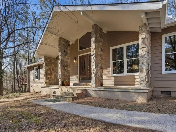 505 Periwinkle Dr, Roswell, GA 30075