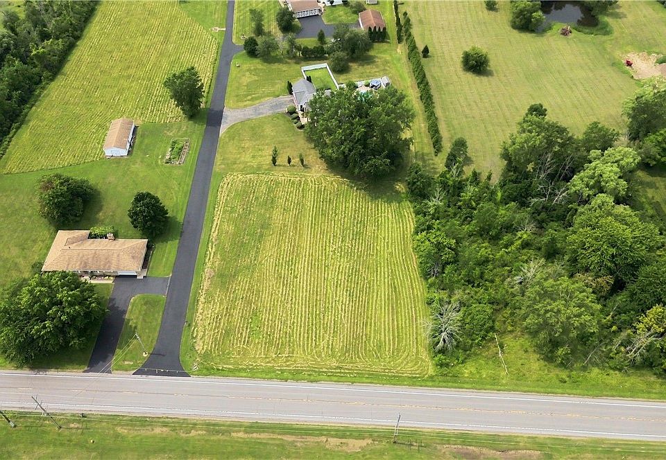 1st image of 1005 Manitou Rd Lot 7