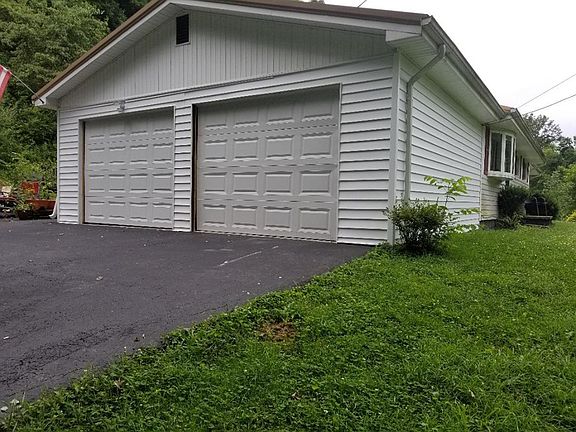 NEWLY FINISHED GARAGE 