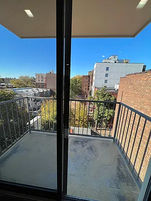 Rented by Delmark Realty LLC | media 50