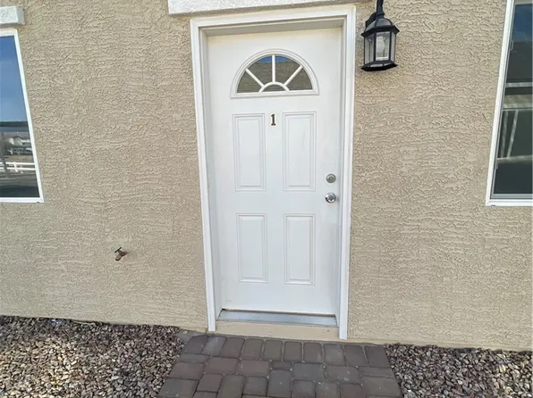 1420 Ogallala St #1, Pahrump, NV 89048