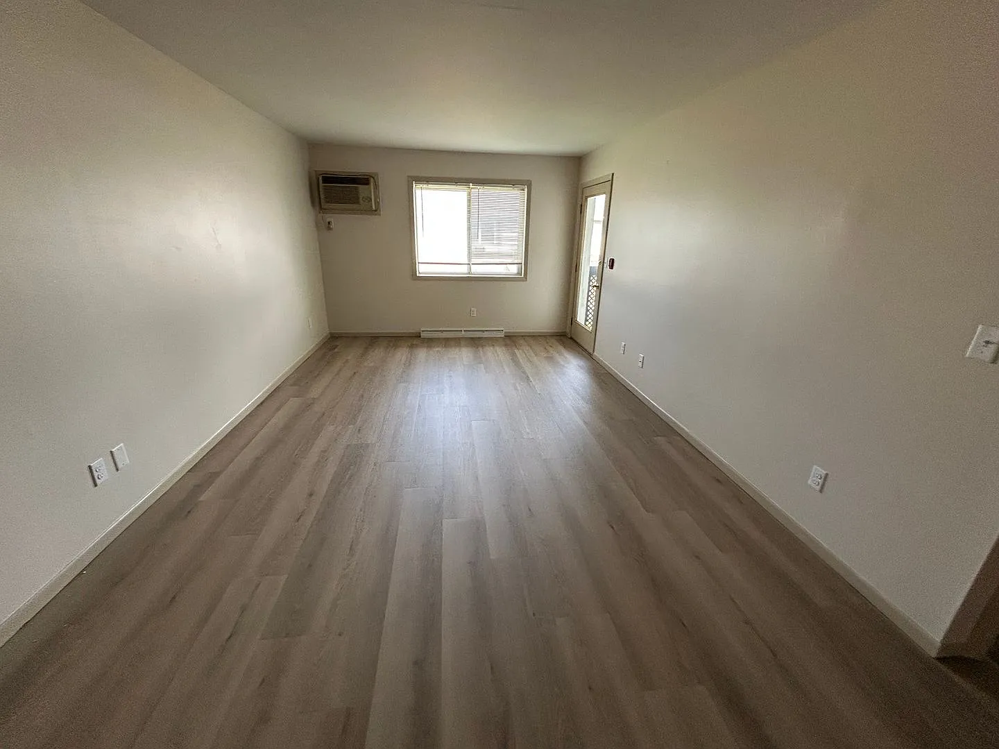 25 Bluemound Ct — Photo 3