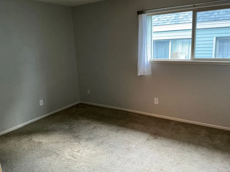 2535 SE 119th Ave #6 — Photo 13