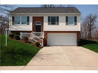 312 Lawrence Pl, Coraopolis, PA 15108