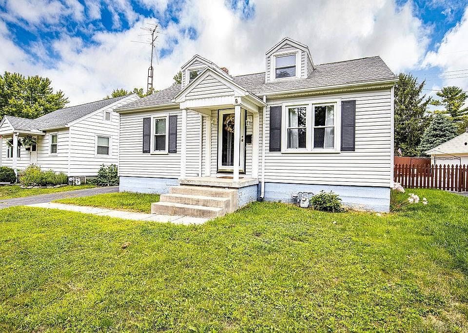 1st image of 212 Walnut St