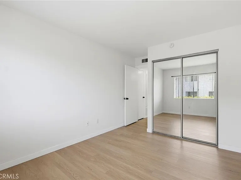 7304 Corbin Ave #J — Photo 14